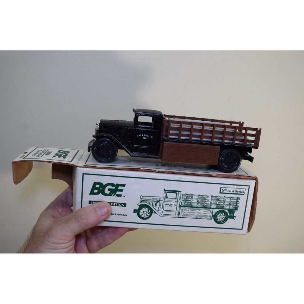 Ertl 1994 BGE 1930 Pipe Load Truck Bank heavy diecast limited edition 1/43 scale